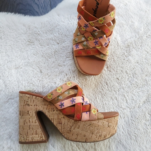 Free People Lisbon Sandbar Multi Suede Leather High Heel Platform Mules - Picture 6 of 13